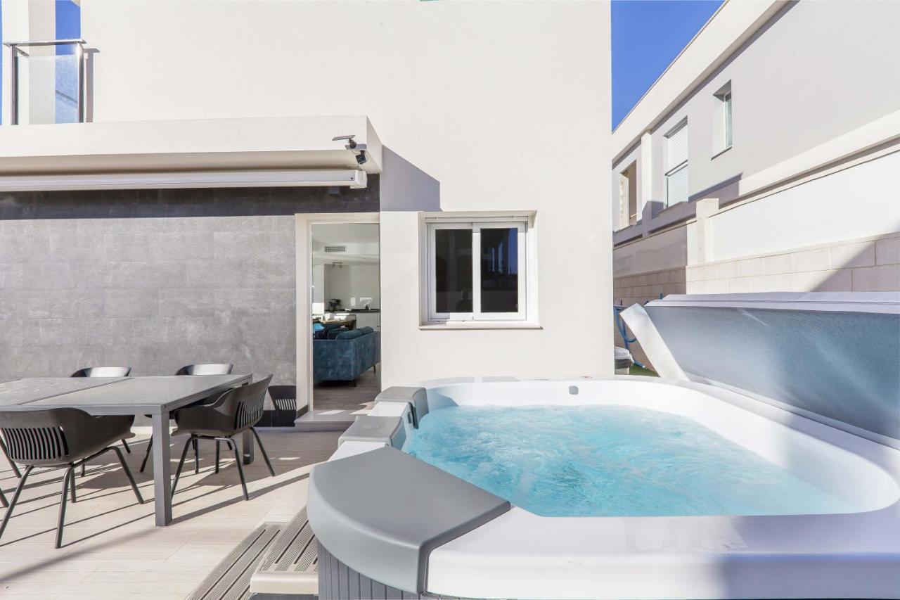 Casa Bos Dolpfin Wellness Luxury Entire Villa Pool & Jacuzzi Gran Alacant Near Beach Puerto Marino Luaran gambar